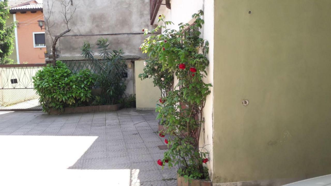 La casa dei Nonni Villa Moncrivello Esterno foto